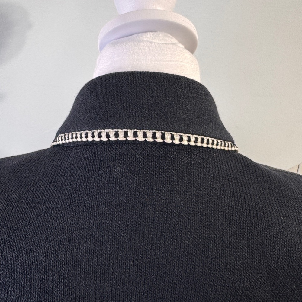 St. John Collection Black Blazer with White Trim - Picture 10 of 12